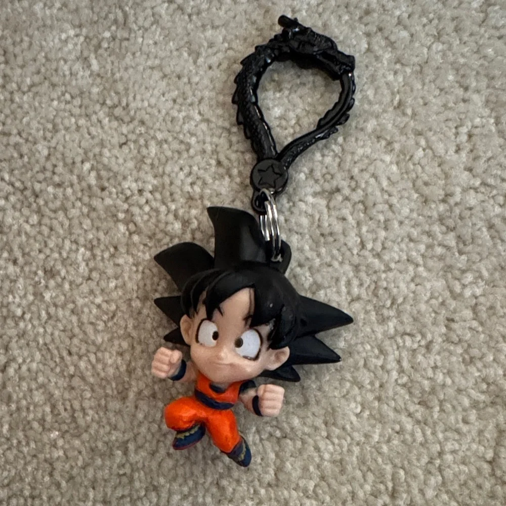 Dragon Ball Z Keychain Set - Super Saiyan Vegeta, Goku, and Piccolo - Picture 4 of 7